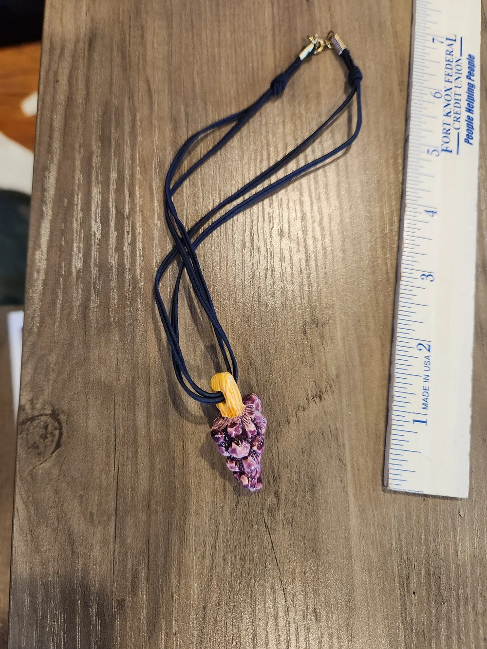 Vintage Artisan Handmade Grape Cluster Pendant Necklace Retro Jewelry Excellent!